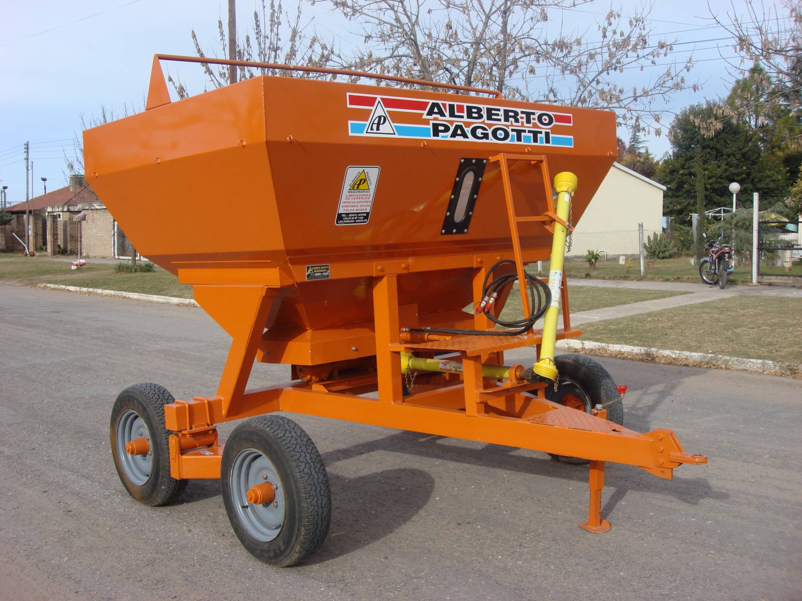 Fertilizadora 3000kg. - Imagen 6