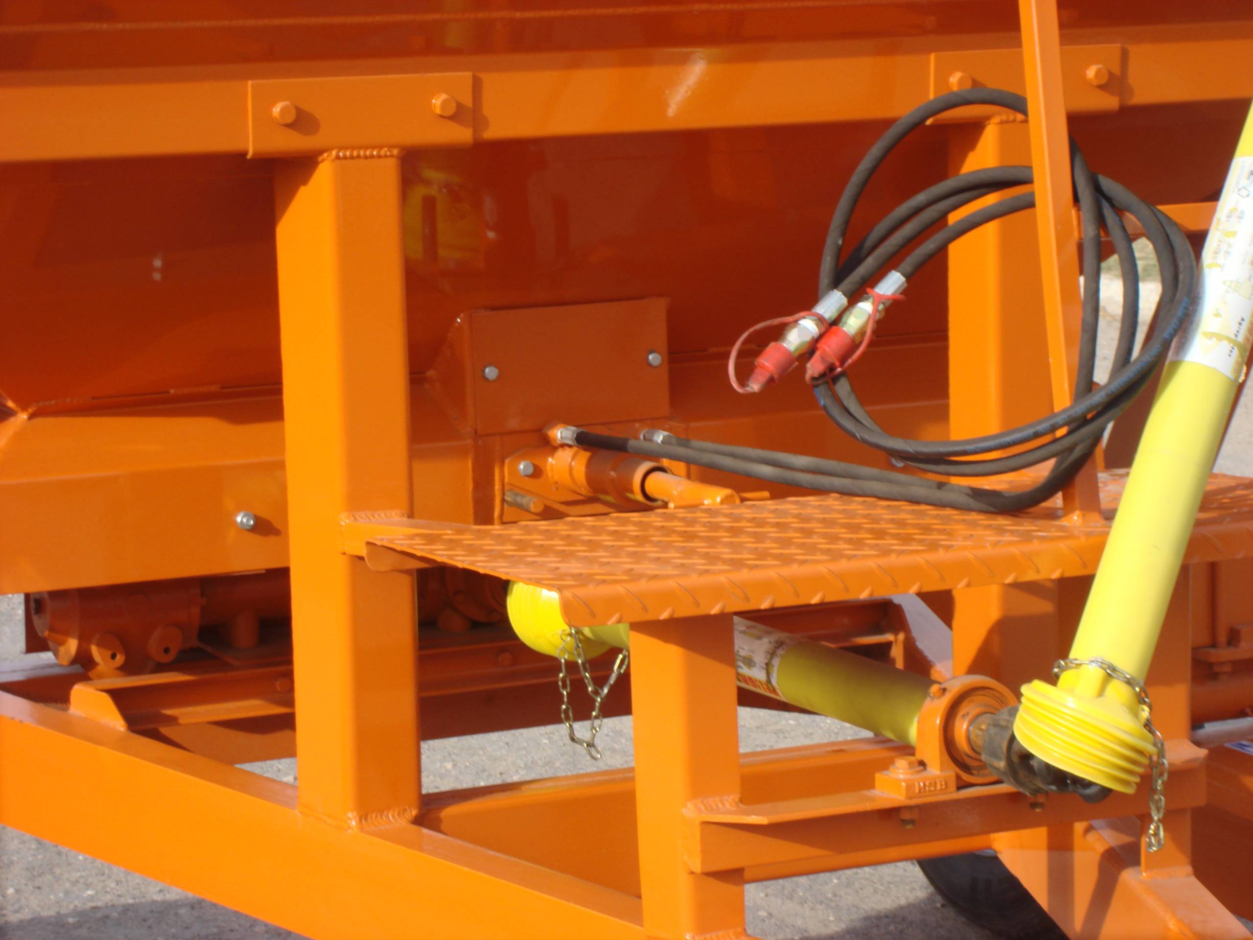 Fertilizadora 3000kg. - Imagen 9